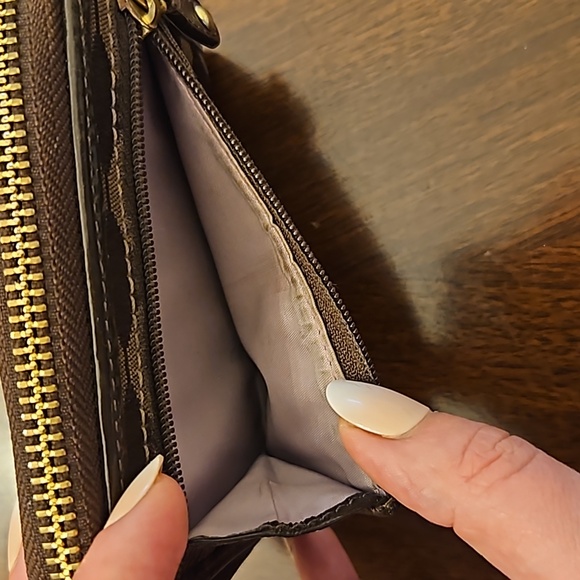 EUC COACH Vintage Zip Around Wallet Brown and Gold with Lilac Leather Interior - Picture 8 of 13